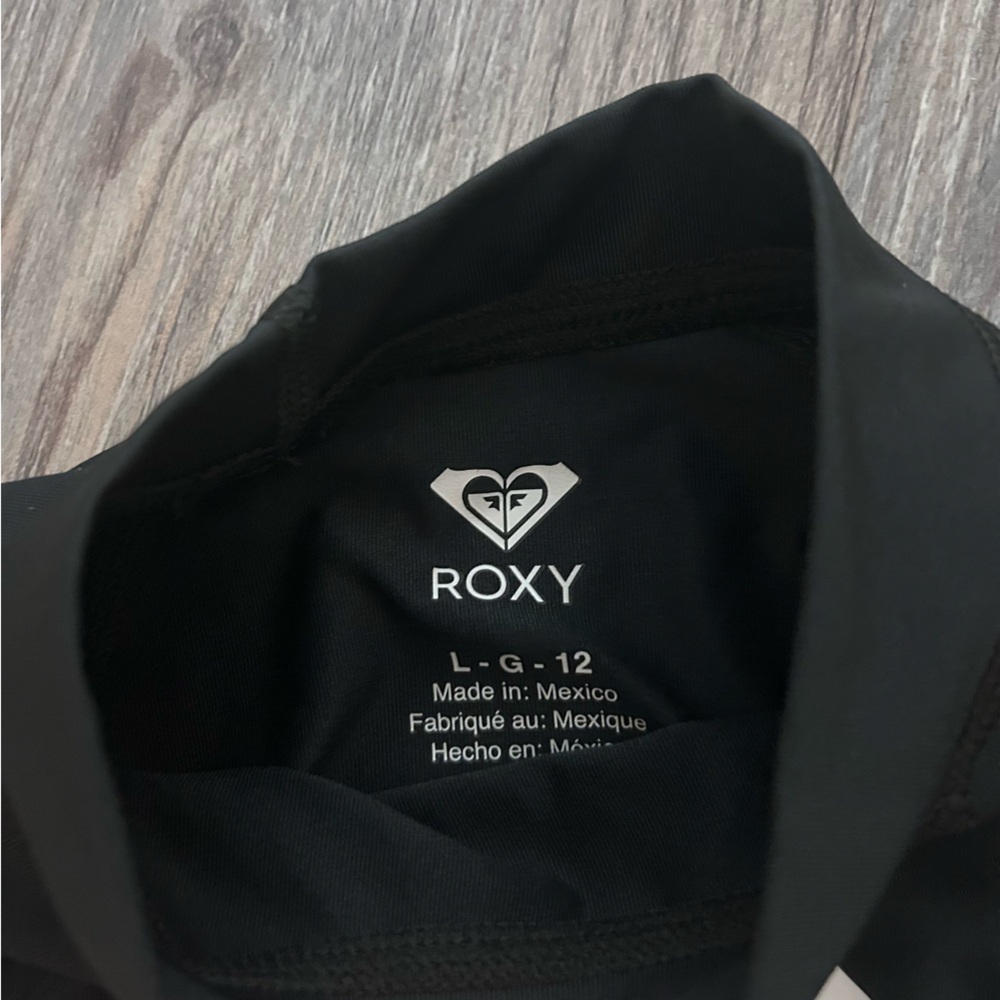 ROXY girls Rashguard top Size 12 - Picture 2 of 4